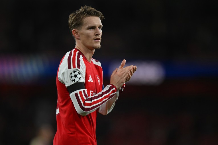 Bayern želi kapetana Arsenala?