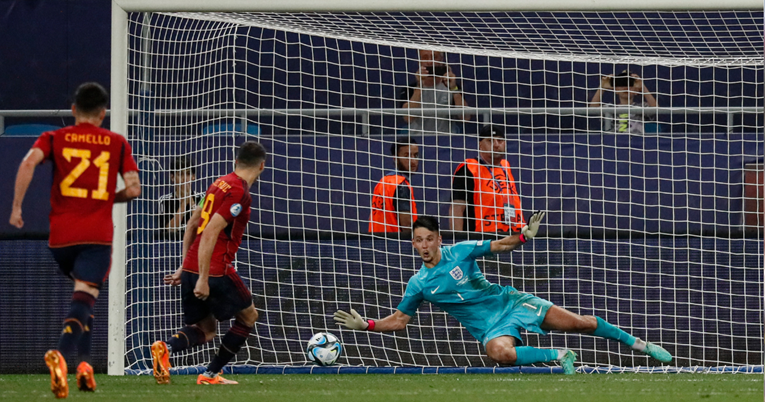 VIDEO Čudesni golman Engleskoj donio zlato. Obranio penal i odbijanac u 99. minuti
