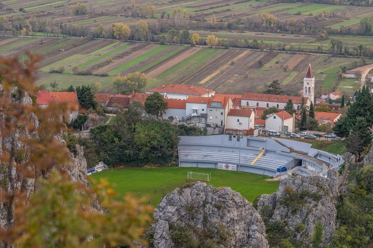 Bačić: Najamnina za državni stan na potpomognutim područjima od 36 centi po kvadratu