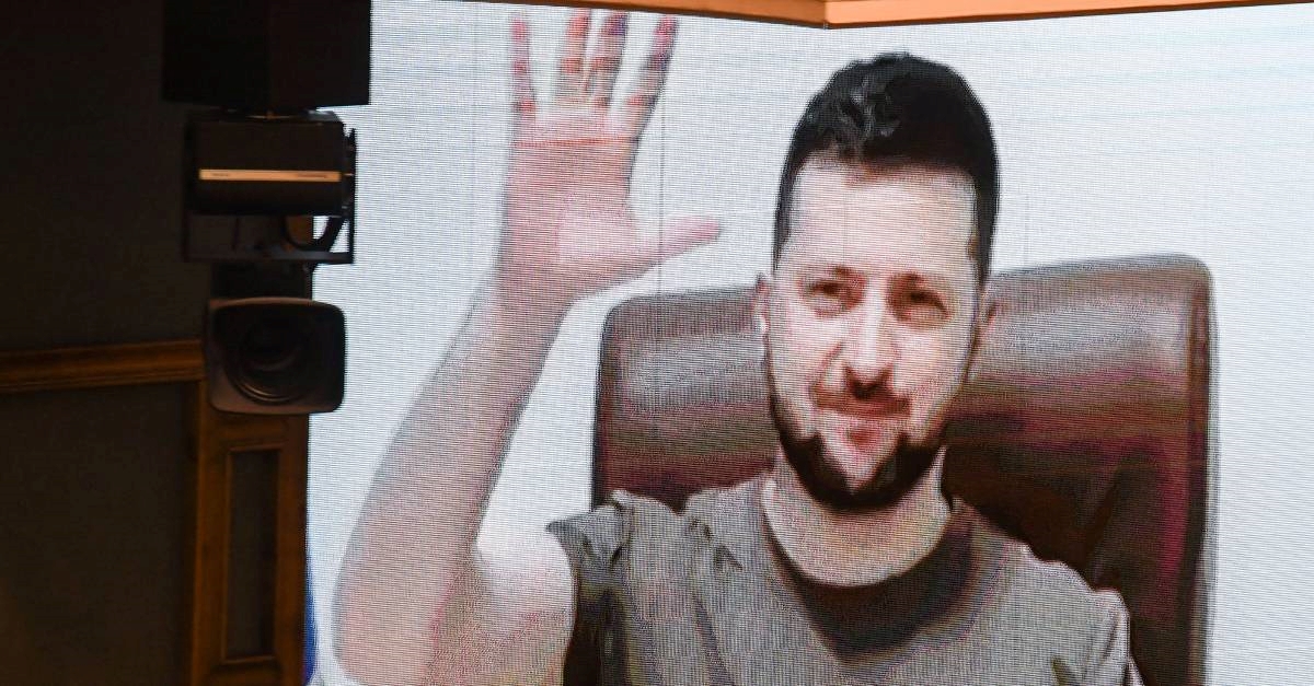 Zelenskij: Rusiji treba uvesti koktel sankcija koji će se pamtiti kao Molotovljev