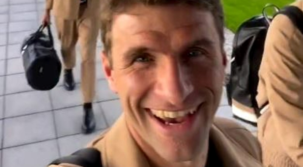 Bayern je krenuo prema Barceloni, a Muller putem provocirao Lewandowskog