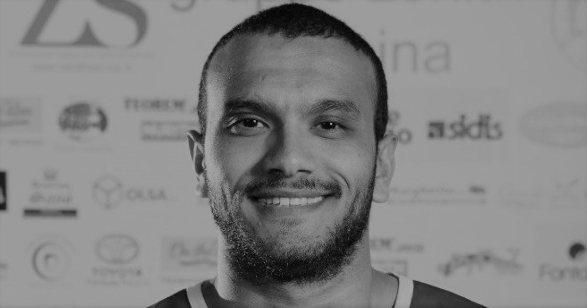 Talijanski košarkaš se srušio na terenu i preminuo u bolnici