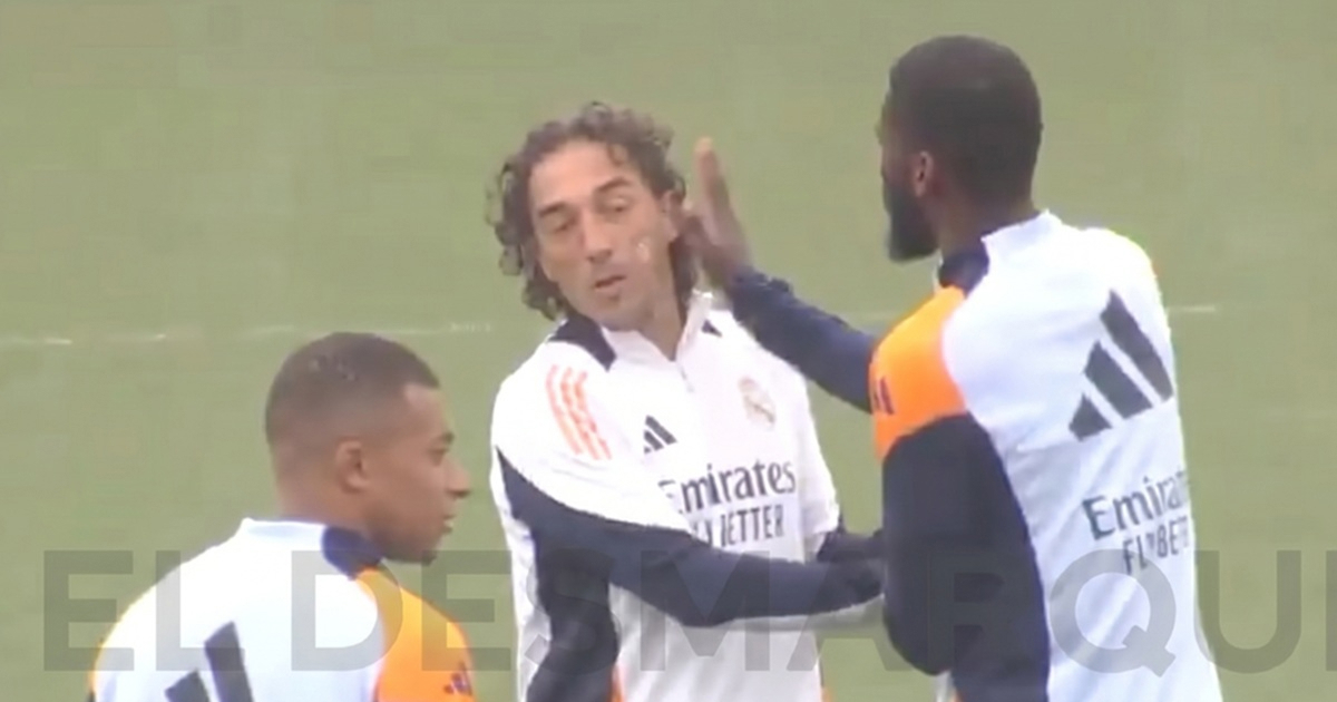 Rudiger je navodno ošamario suigrača. Pojavila se snimka kako 2024. šamara ekonoma