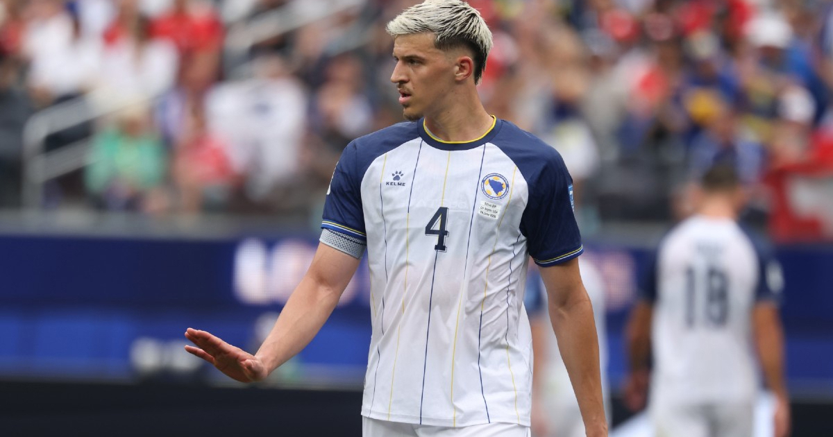 BiH reprezentativac zbog kojeg je Balogun dobio crveni napravio transfer od 40 mil. €