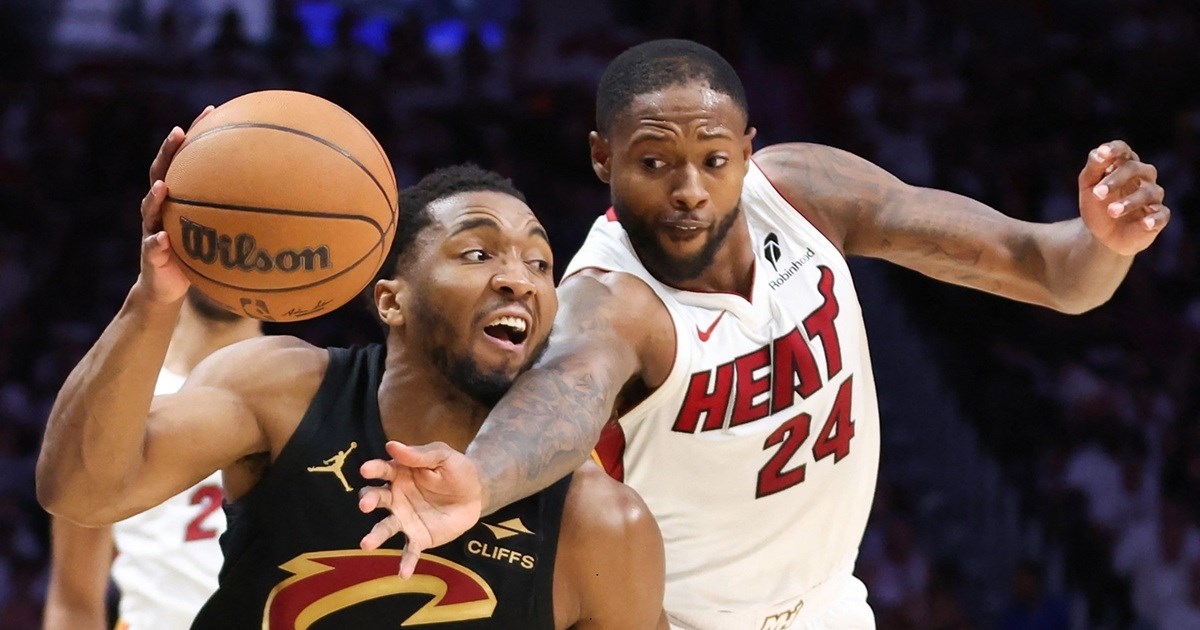 Jedna od najvećih pobjeda u povijesti NBA doigravanja. Cavsi pomeli Heat