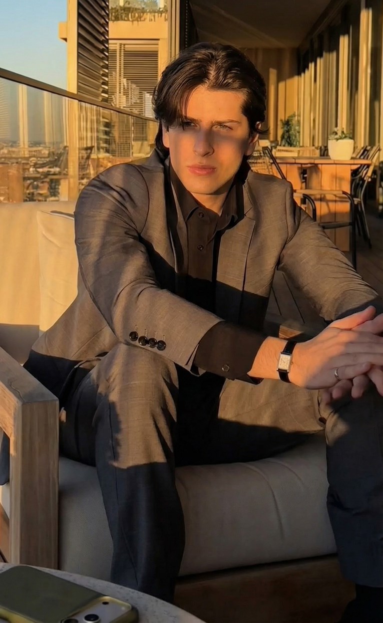 Bio je žrtva vršnjačkog nasilja. Sada je viralan zbog opasnog TikTok trenda