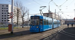 "Novi" zagrebački tramvaj stajao 20 minuta. Sindikat: Vrata - ili rade ili ne rade