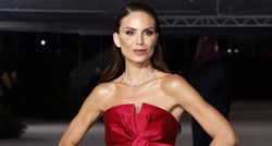 Srpska manekenka privukla pažnju raskošnom haljinom na crvenom tepihu u Los Angelesu