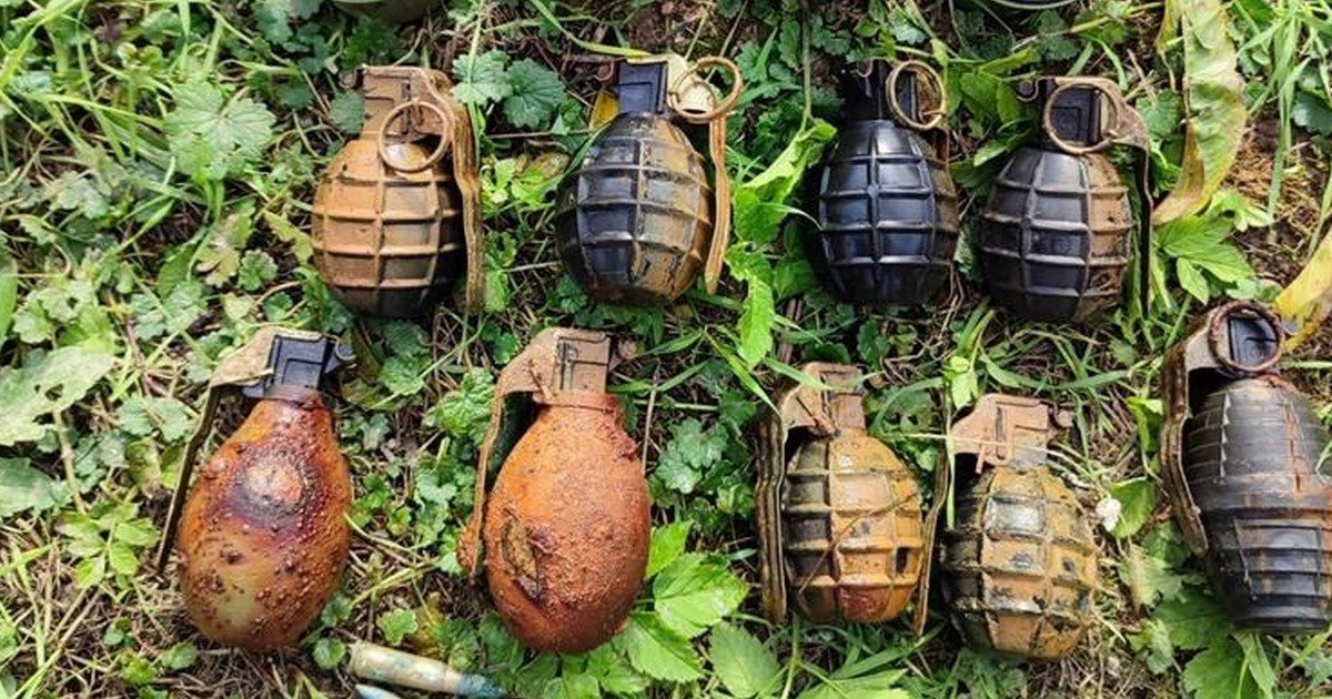 Žena čistila kuću pa pronašla 13 bombi