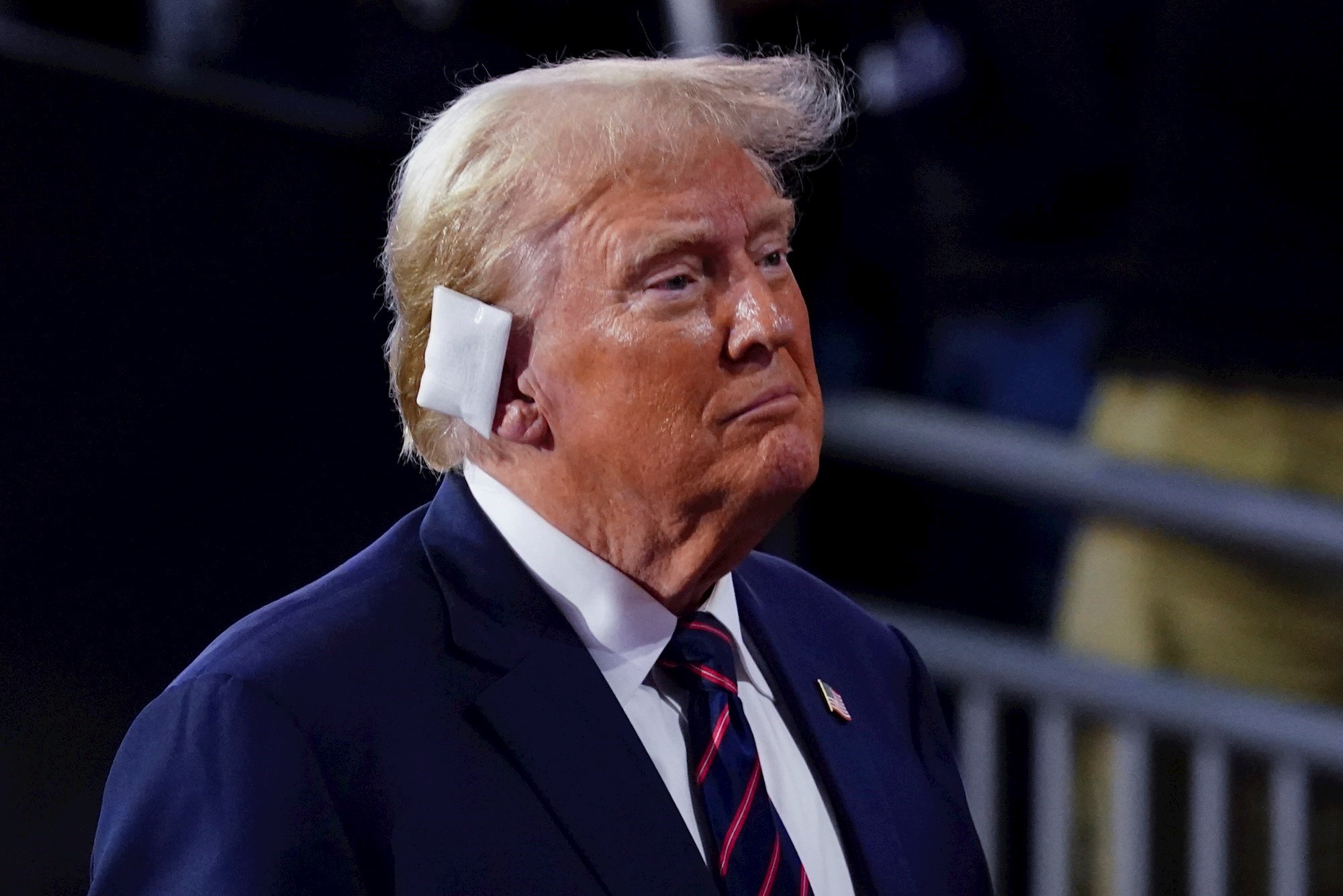 Novi trend: Republikanci na konvenciji nosili zavoje za uho u znak potpore Trumpu