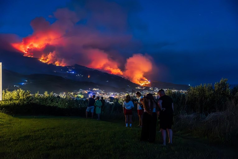 Požar u Tučepima i Podgori bio dug 18 kilometara