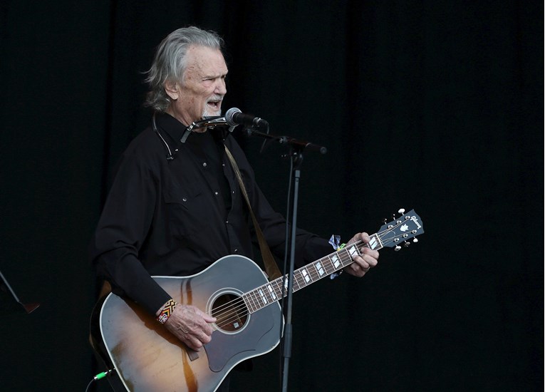 Preminuo je Kris Kristofferson (88)