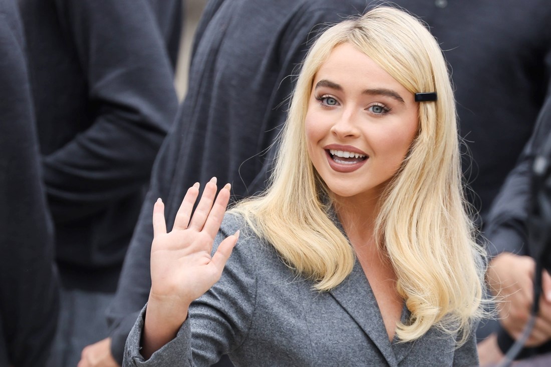 Sabrina Carpenter na noktima nosi tri najveća trenda sezone