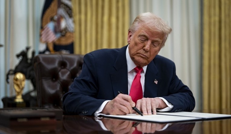 Trump danas potpisuje ukidanje ministarstva obrazovanja