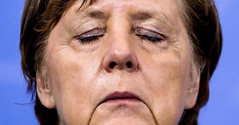 Merkel je priznala da je pogriješila oko lockdowna. Sada je u sve većim problemima