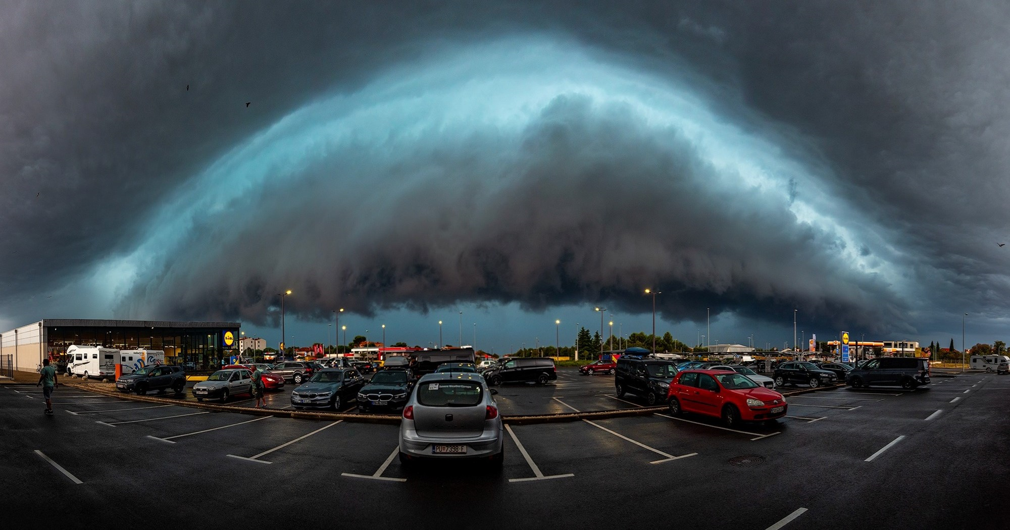 FOTO Nevjerojatni prizori koje je u Umagu snimila lovkinja na oluje