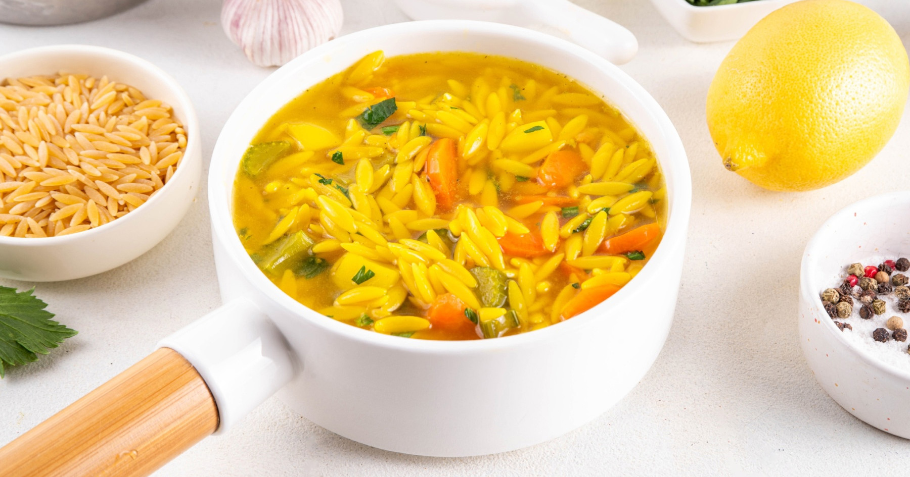 Svi oko vas su bolesni? Skuhajte im talijansku penicilin juhu, imamo i recept
