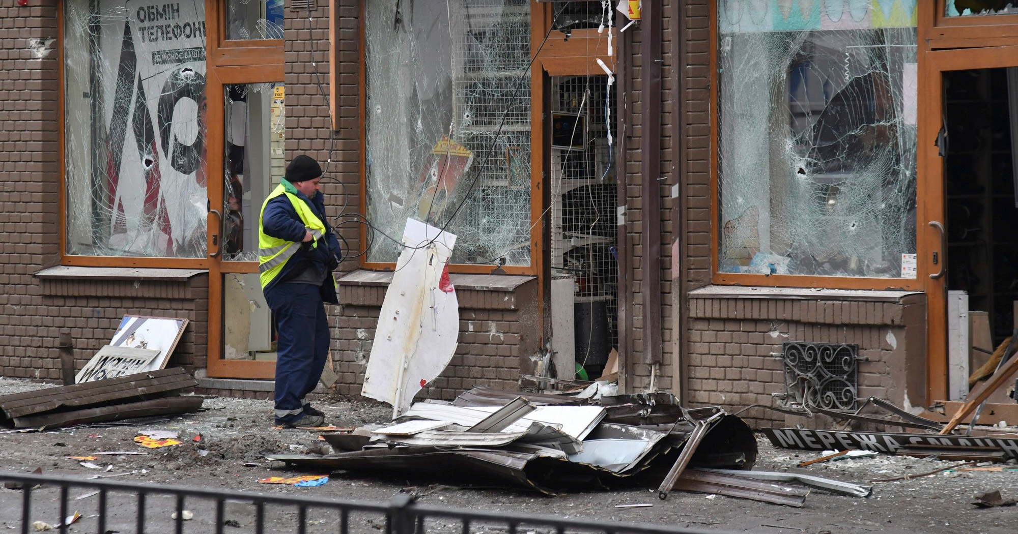 U Lavovu ubijena policajka, 24 ranjenih. Zelenski: Rusija napadače regrutirala online