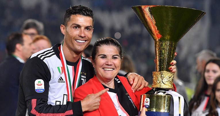 Ronaldova mama: Da nije bilo mafije, moj Cristiano bi imao još Zlatnih lopti