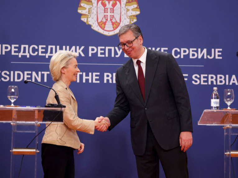 Europski demokršćani podijeljeni oko Vučića