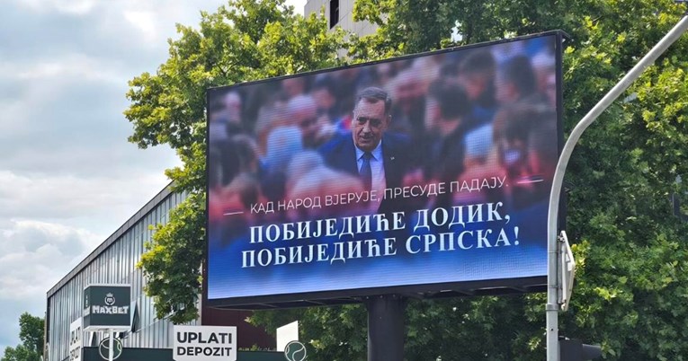 U Republici Srpskoj se pojavili plakati podrške Dodiku. "Postavlja ih sam sebi"