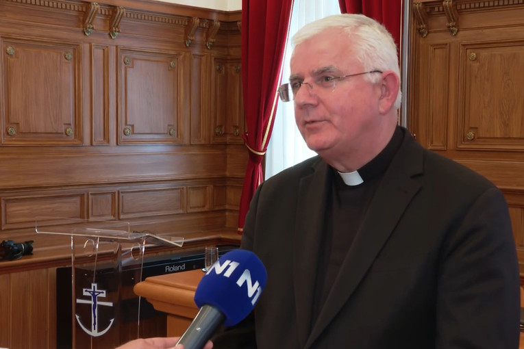 Nadbiskup Uzinić: Postoji opasnost da izgubimo ljudsko lice