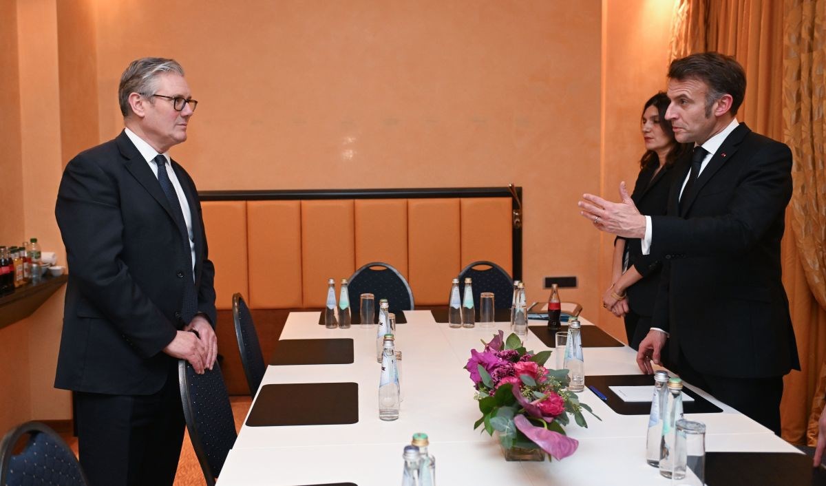 Starmer i Macron organiziraju summit o Hormuškom tjesnacu