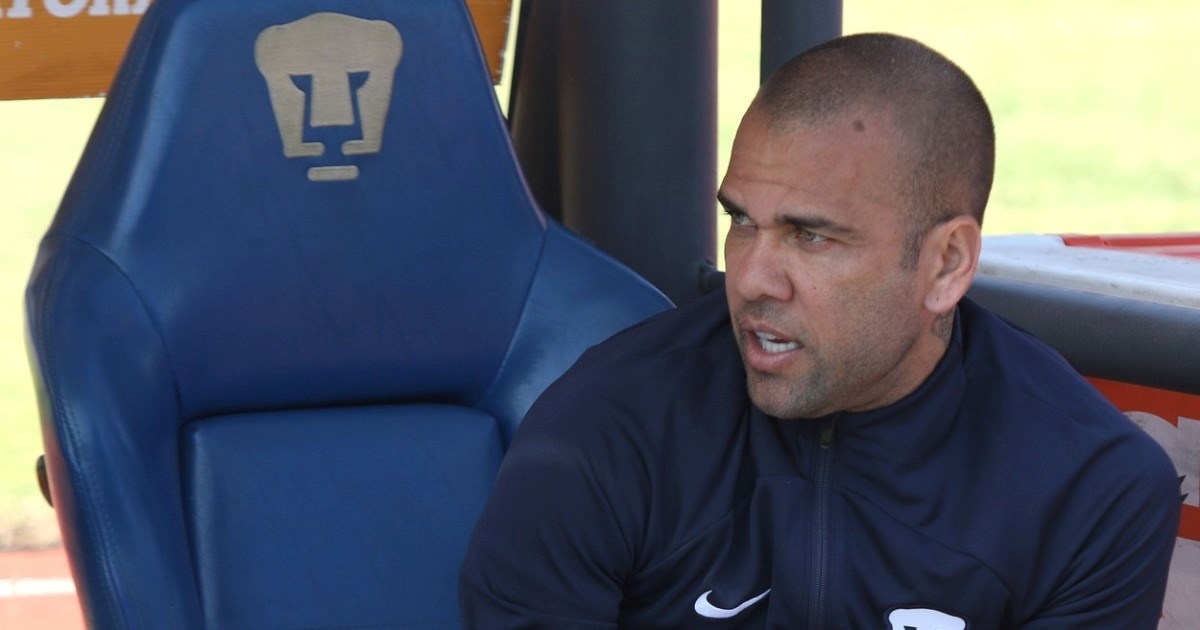 Dani Alves u zatvoru ostao i bez kluba