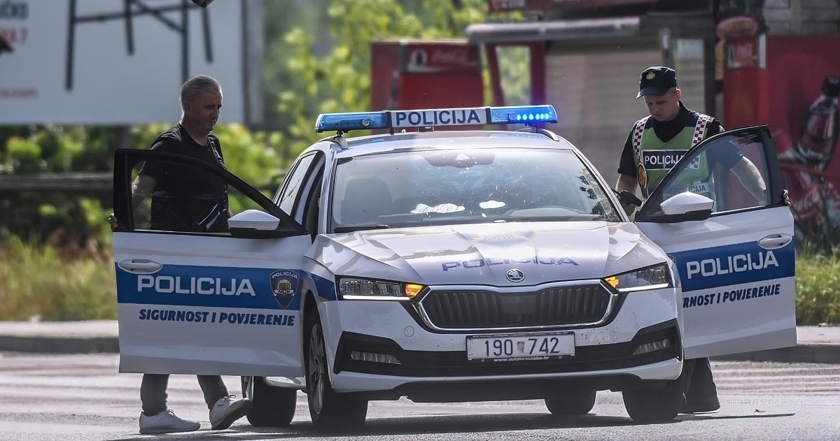 Sletio s ceste pijan i potukao se sa suvozačem pa prijavio da mu je auto ukraden