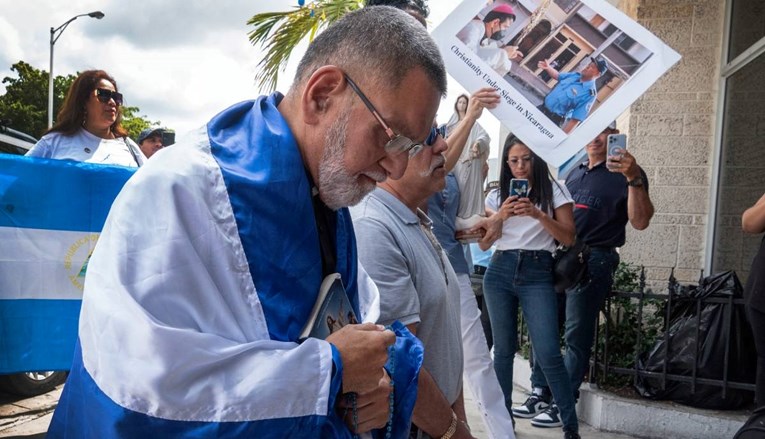 U Nikaragvi uhićena još četvorica katoličkih svećenika. Ukupno 12 u protekla tri dana