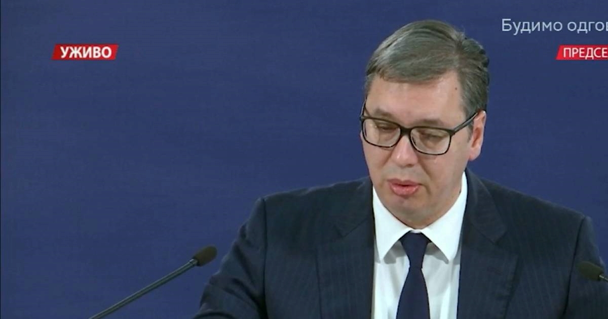 Vučić držao presicu, a onda se ekran zacrnio. Mladić: Iščupao sam im kablove