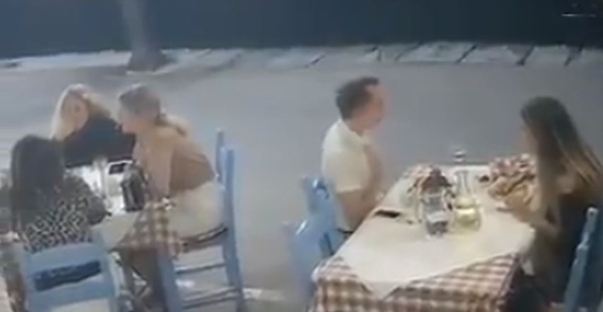 VIDEO Gost se počeo gušiti u restoranu, konobar mu brzom reakcijom spasio život