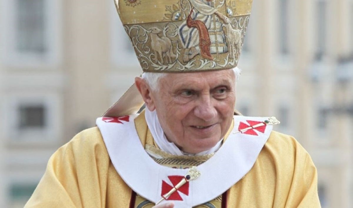 Benedikt XVI. dao je otkaz. Bio je treći papa koji je odstupio s dužnosti