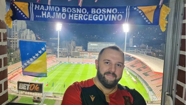 Gazzetta na hit balkonu u Zenici: Nude mi Ladu Nivu, krumpire i pelete. Sve sam odbio