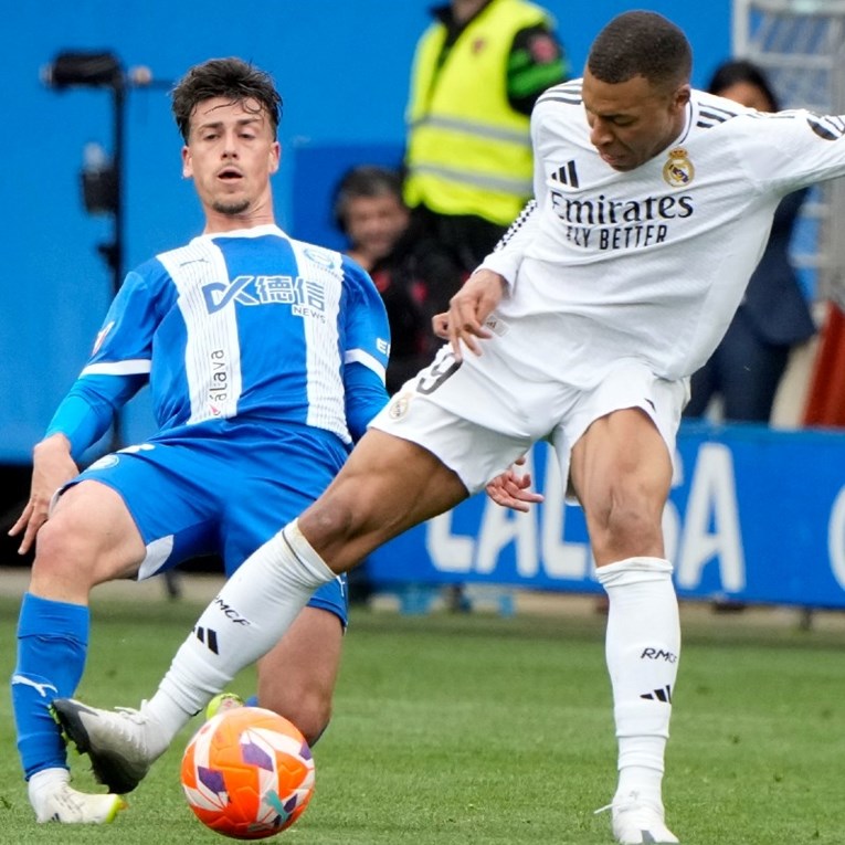 Objavljena kazna Mbappeu zbog brutalnog starta i crvenog kartona