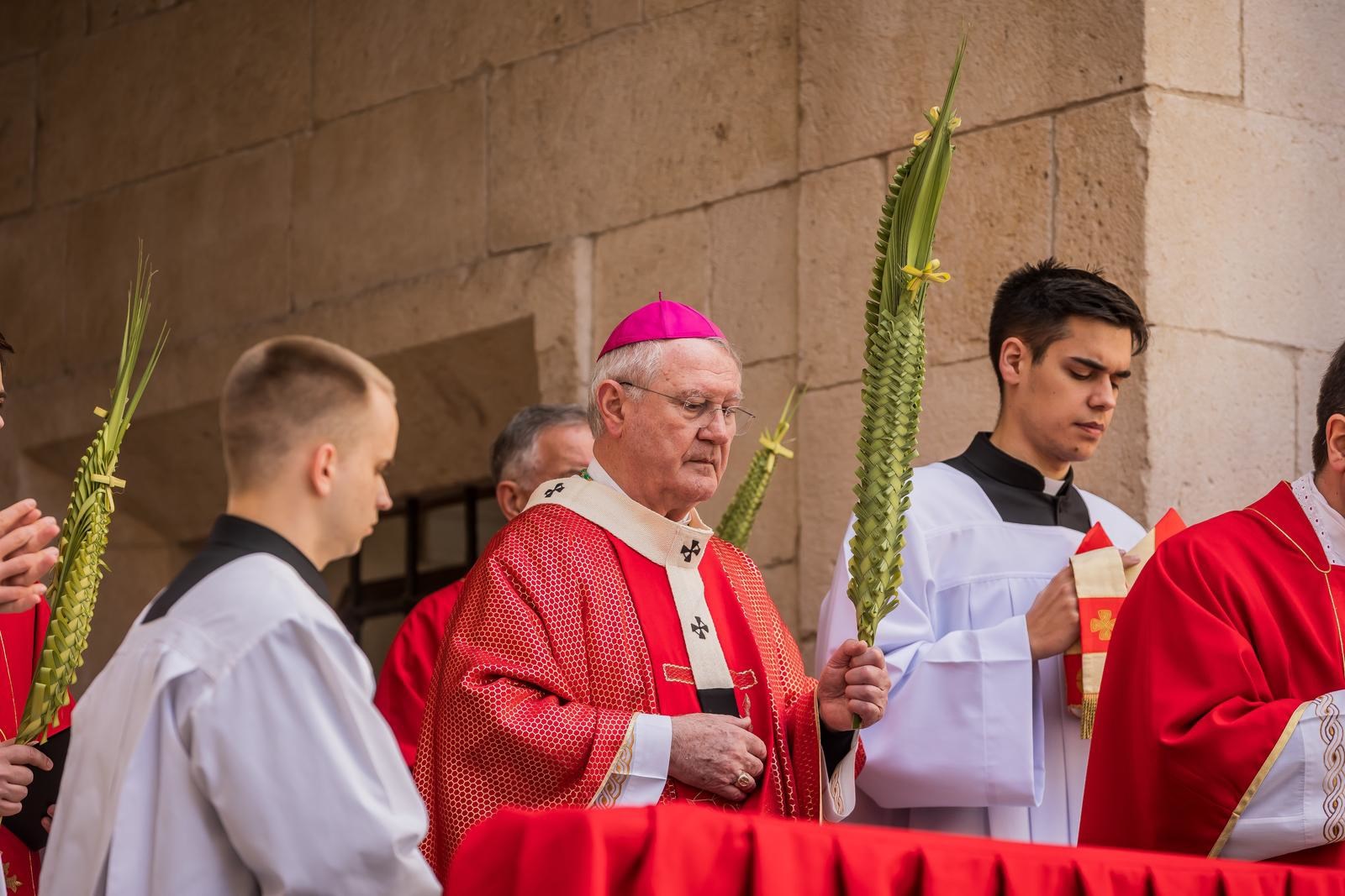 Nadbiskup Križić pozvao na nadu, vjeru i solidarnost za Uskrs