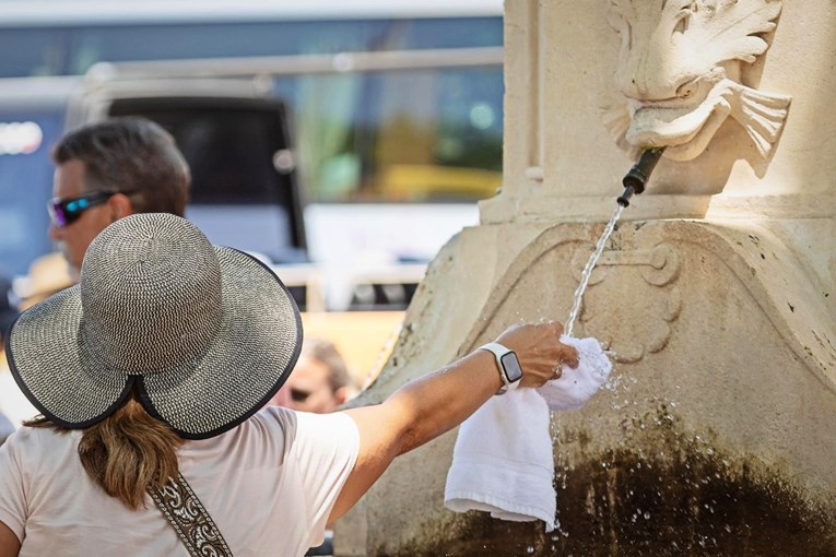 Stiže toplinski val: Temperature u ponedjeljak do 35 °C, upozorenja za više gradova