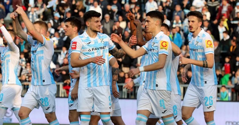 RIJEKA - ISTRA 3:0 Razigrana Rijeka vratila se na vrh HNL-a