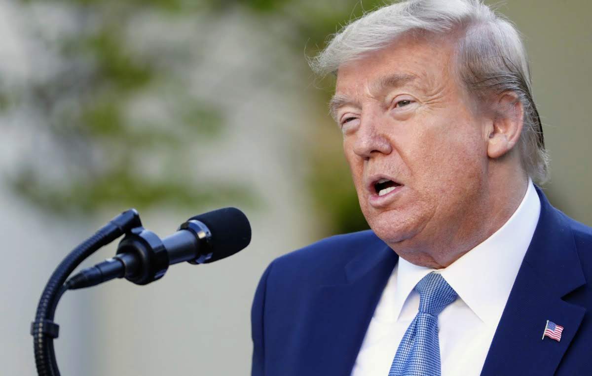 Rekordne brojke mrtvih i zaraženih u SAD-u, a Trump planira zaokret