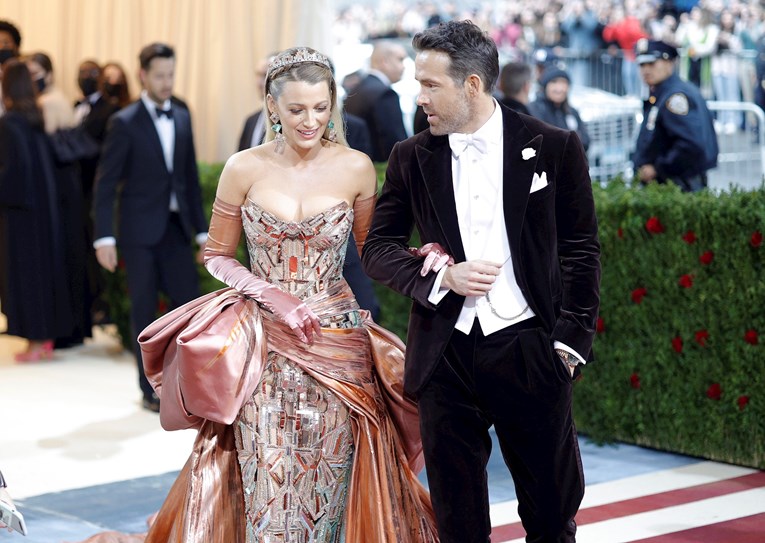 "Blake Lively odrasla u radničkoj klasi? Nije istina": Ryan Reynolds izazvao kritike