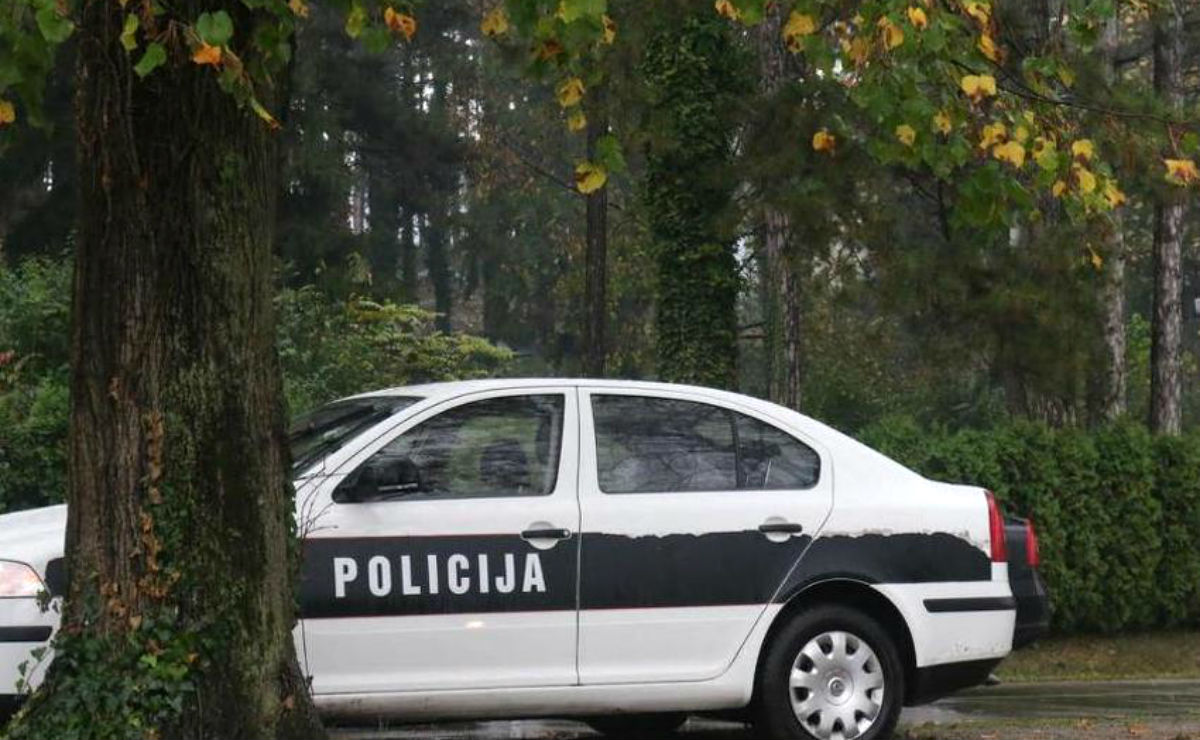 Migrant kod Bihaća počeo skidati curicu od 13 godina, otjerali ga drugi migranti