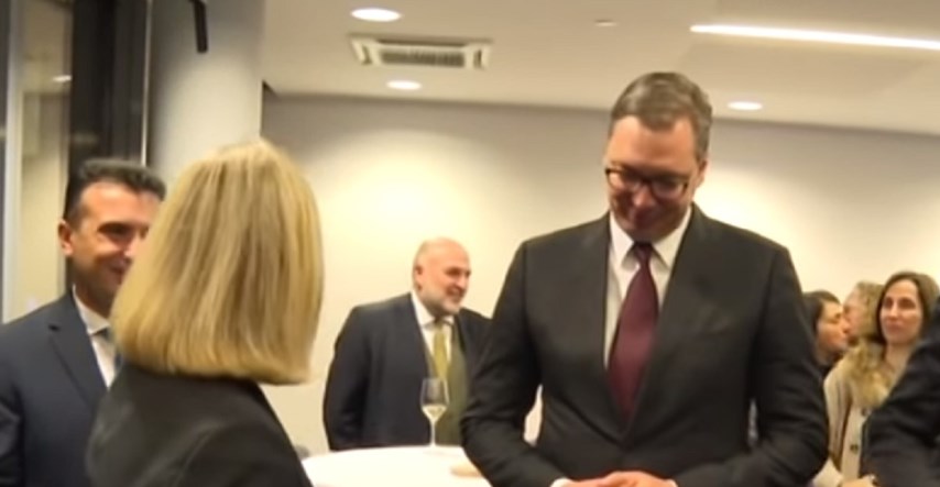 VIDEO Vučić u Bruxellesu dobacivao vulgarne komentare