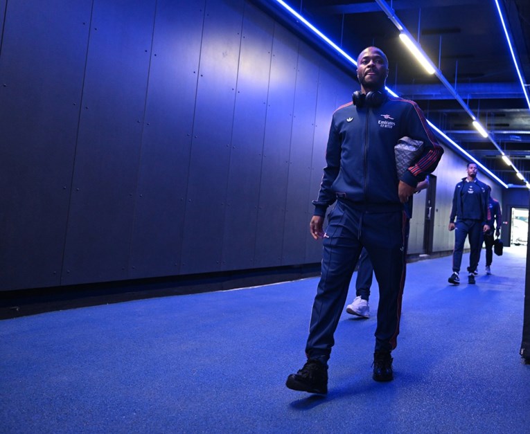 Unionu ponuđena slobodna engleska zvijezda. Direktor: Morao sam protrljati oči