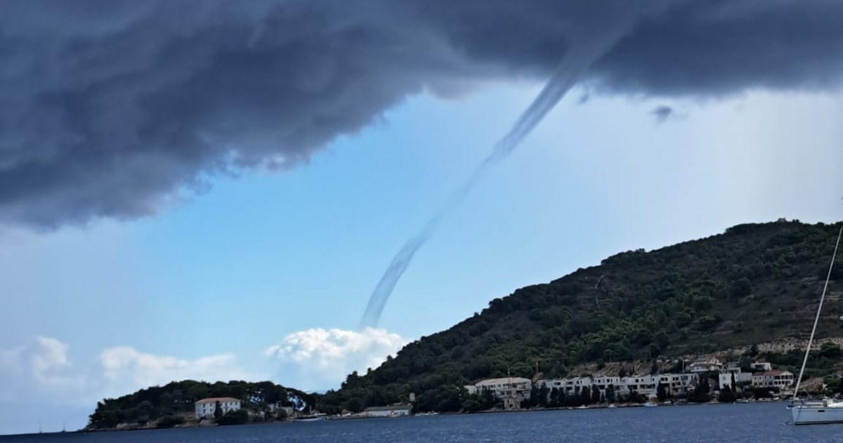 VIDEO Pijavica jutros kod Visa