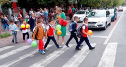 Na ulicama je puno više djece, evo kako ih naučiti pravilnom prelasku ceste