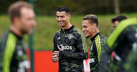 Ronaldo vraćen u momčad Uniteda