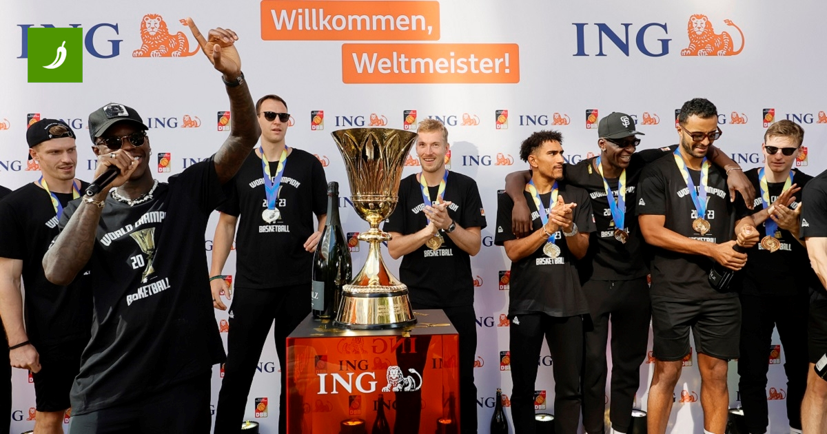 Košarkaške prvake svijeta u Njemačkoj je dočekalo oko 1000 ljudi
