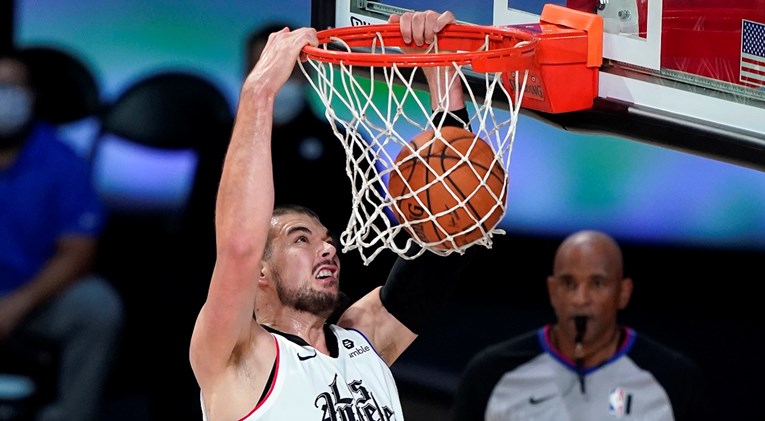 Počela je NBA predsezona. Zubac i Clippersi poraženi od Lakersa