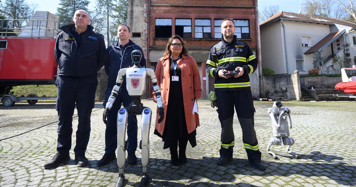 FOTO I VIDEO Zagrebački vatrogasci predstavili robotskog psa