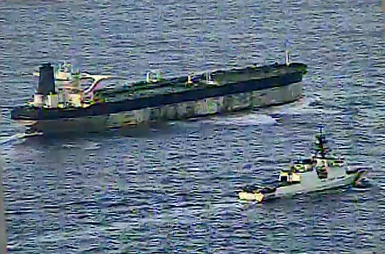 VIDEO Brod američke Obalne straže prati ruski tanker prije upada specijalaca